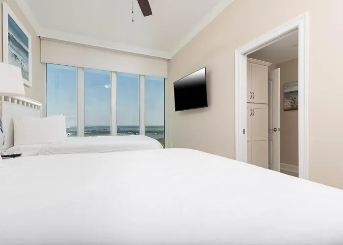 Phoenix Gulf Towers 2201 *