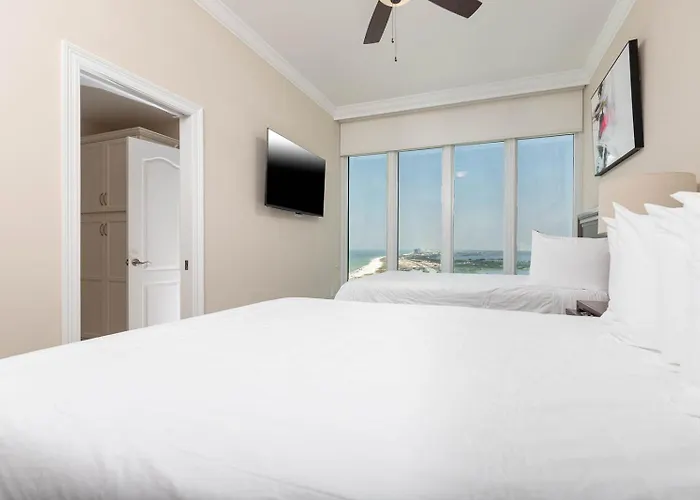 Phoenix Gulf Towers 2201 Apartment